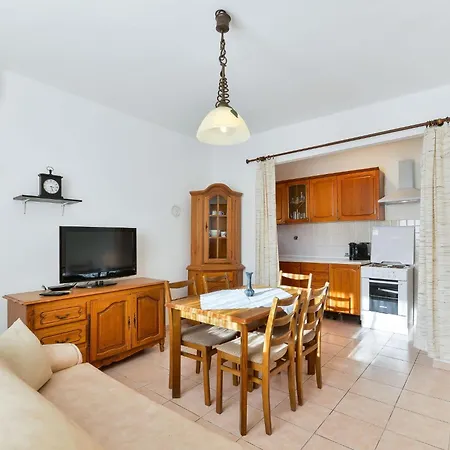 Basic Mario By Interhome Vir