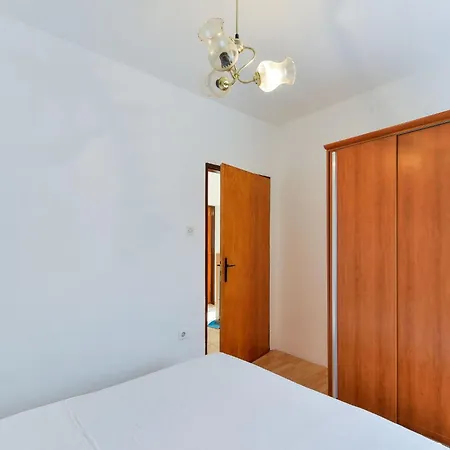 Apartman Basic Mario By Interhome