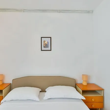 Apartman Basic Mario By Interhome