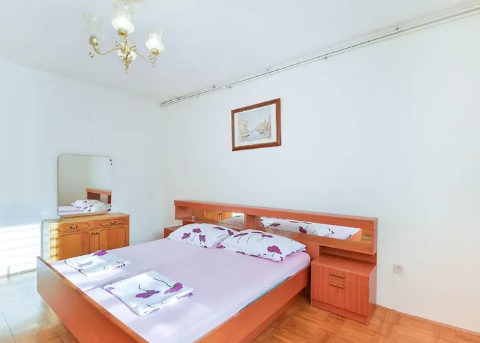 Apartman Basic Mario By Interhome